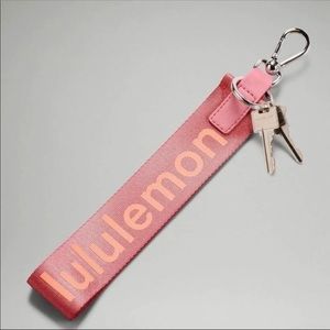 Lululemon Never Lost Keychain (Brier Rose/ Orange Frappe)